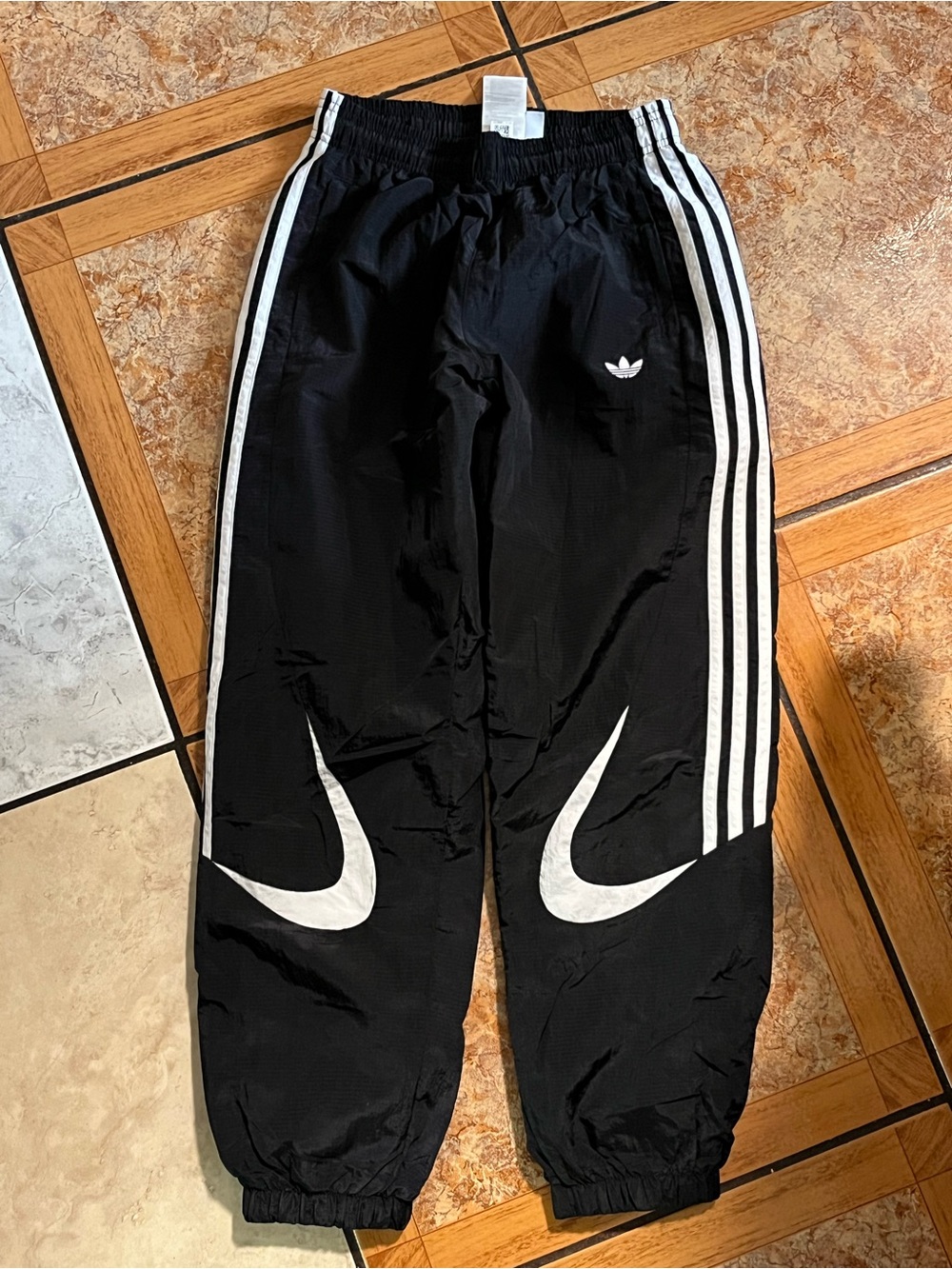 Adidas Original Team Geist Loose Track Pants